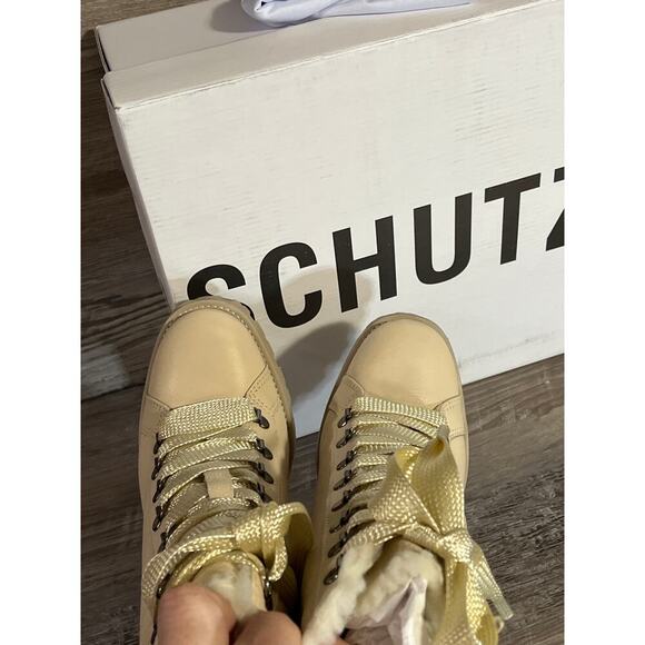 Schutz Womens Lace Up Block Heel boot Egg Shell Size 9B - Picture 11 of 13